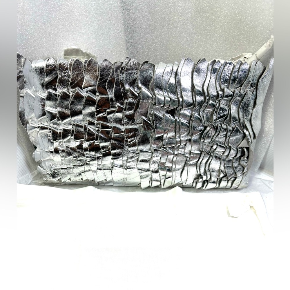 Jason Wu Dahlia Wavy Frill MD Leather SHLDR Bag. Silver.